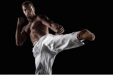 国产科幻机甲游戏《解限机》定档7月2日公测，登顶Steam国产游戏愿望单榜首